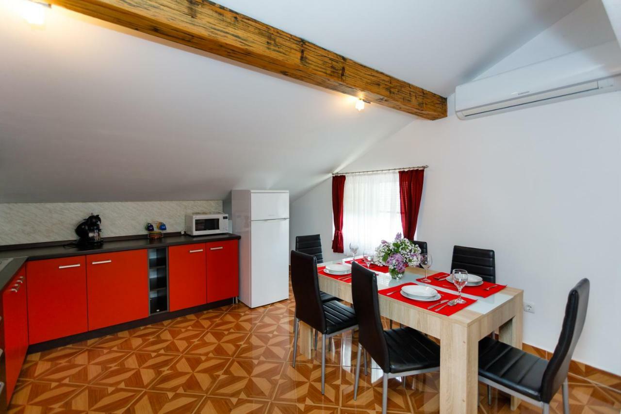 מאלינסקה Apartment Aleksandra מראה חיצוני תמונה